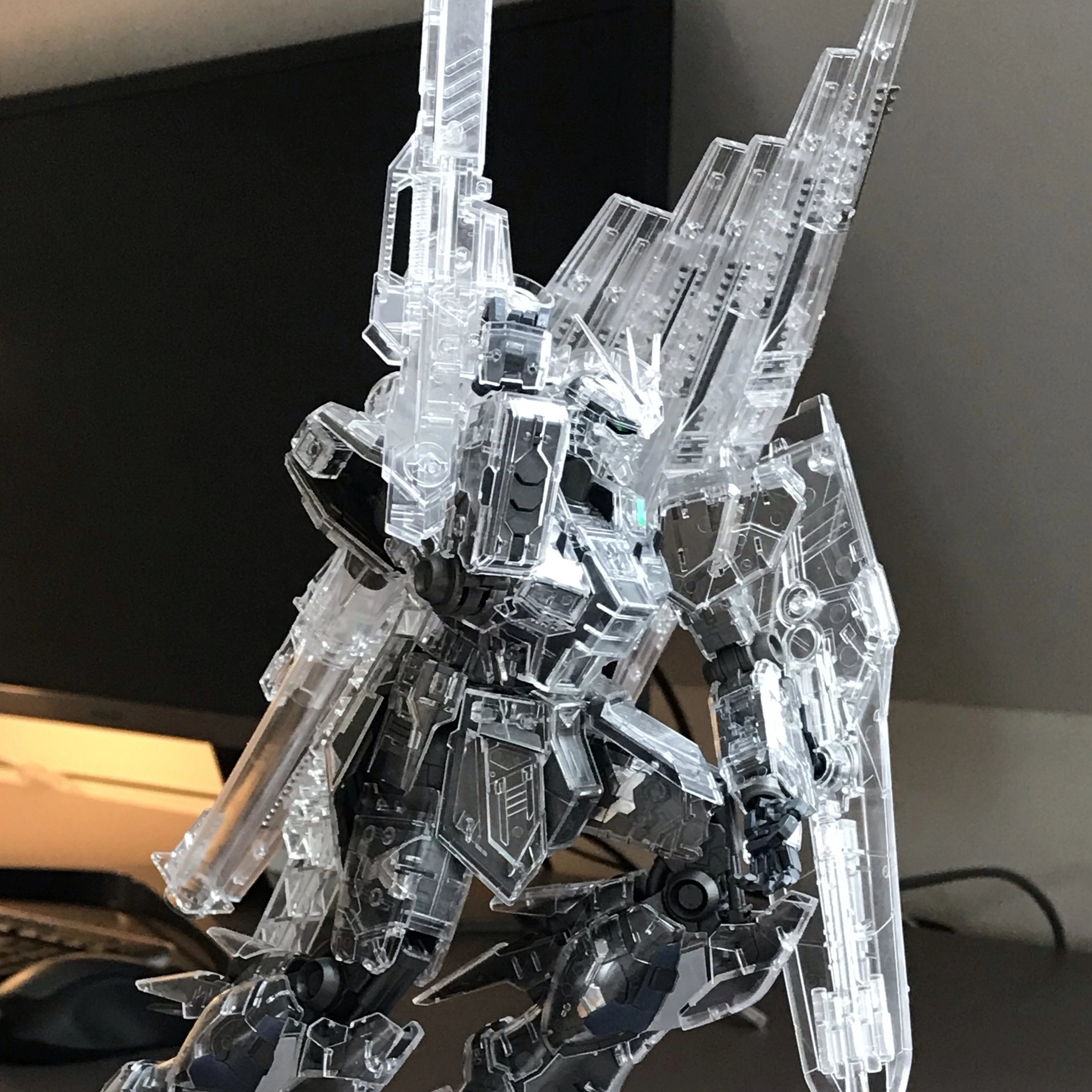 MG Gundam Nu Ver. Ka Mechanical Clear 1/100 - gundam-store.dk