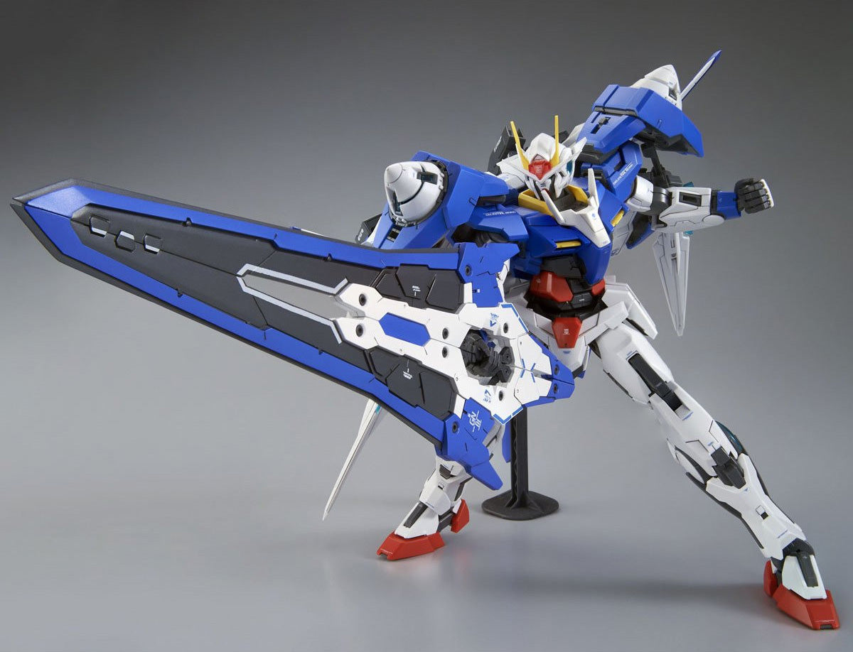 *PREORDER* MG Gundam GN-0000+GNR-010/XN 00 XN Raiser 1/100 - gundam-store.dk