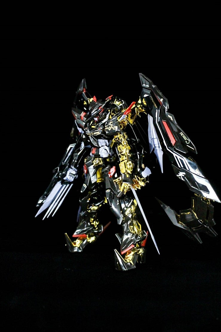 RG ASTRAY GOLD FRAME AMATSU + AMATSU MINA HOLO WATER DECAL - gundam-store.dk